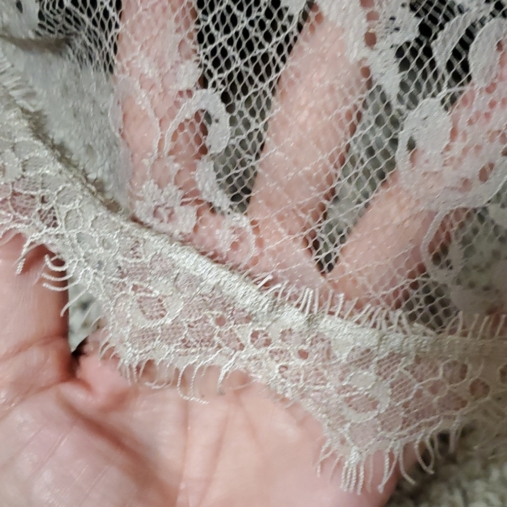 Daytrip Lace Embellished Boho Top NWOT - Picture 7 of 13